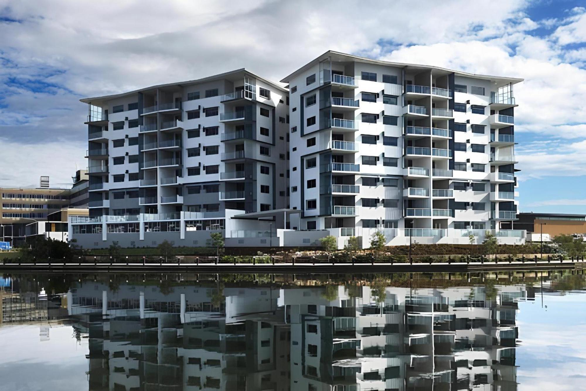 Hotel Salt At Oceanside Kawana Waters Exteriér fotografie