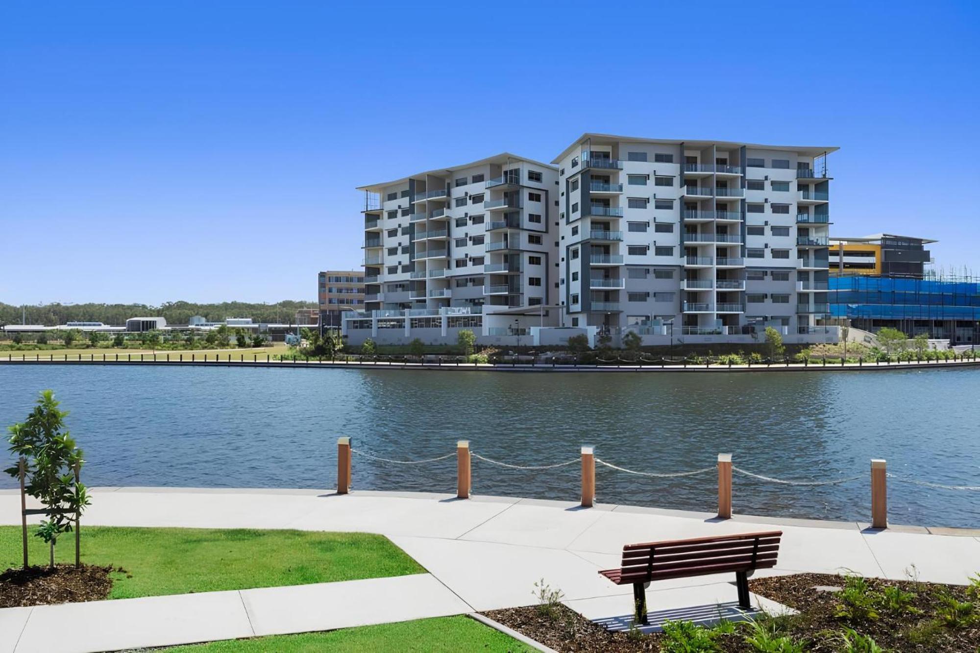 Hotel Salt At Oceanside Kawana Waters Exteriér fotografie